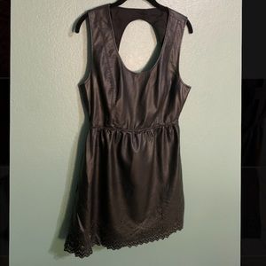 Billabong Designers Closet Open back Dress